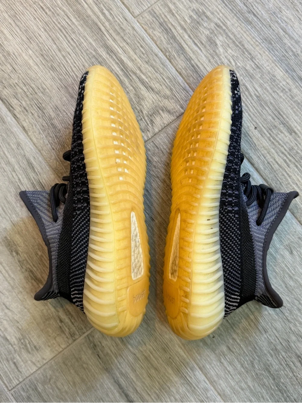 Adidas Yeezy Boost 350 V2 Carbon Men Size 4.5 Black Grey Sneakers Boost B37571